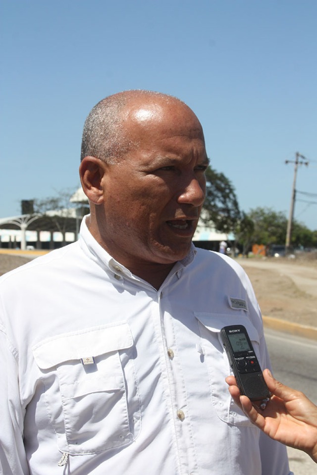 José Gregorio Gómez comentó que la falta de mantenimiento ha generado la caída de los avisos viales